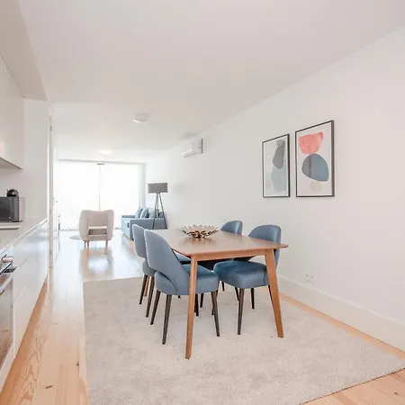 Apartment Liiiving In - View Porto