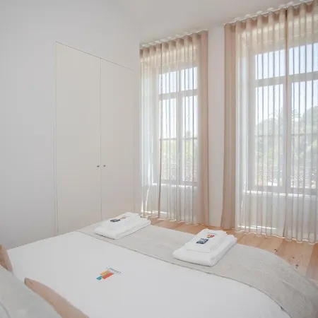 Apartment Liiiving In - View Porto